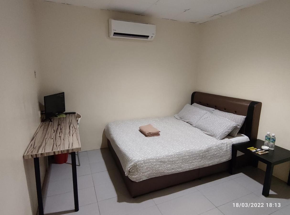 Fifty Seven Inn Batu Pahat Dış mekan fotoğraf